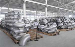 What Are The Key Differences between Stainless Steel Elbow And Regular Steel Elbow When Choosing Pipe Fittings?